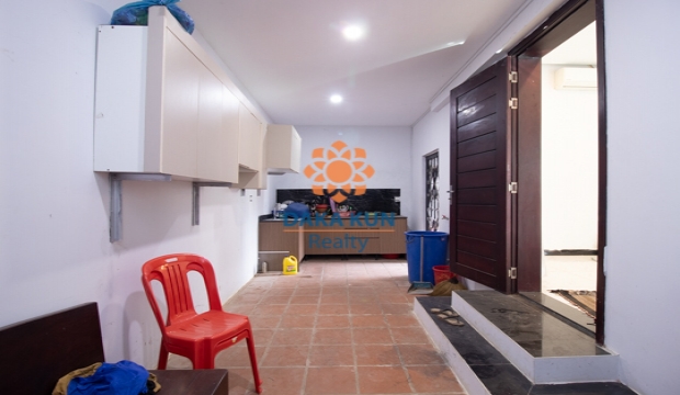 3 Bedrooms Villa for Rent near Makro Supermarket, Siem Reap city