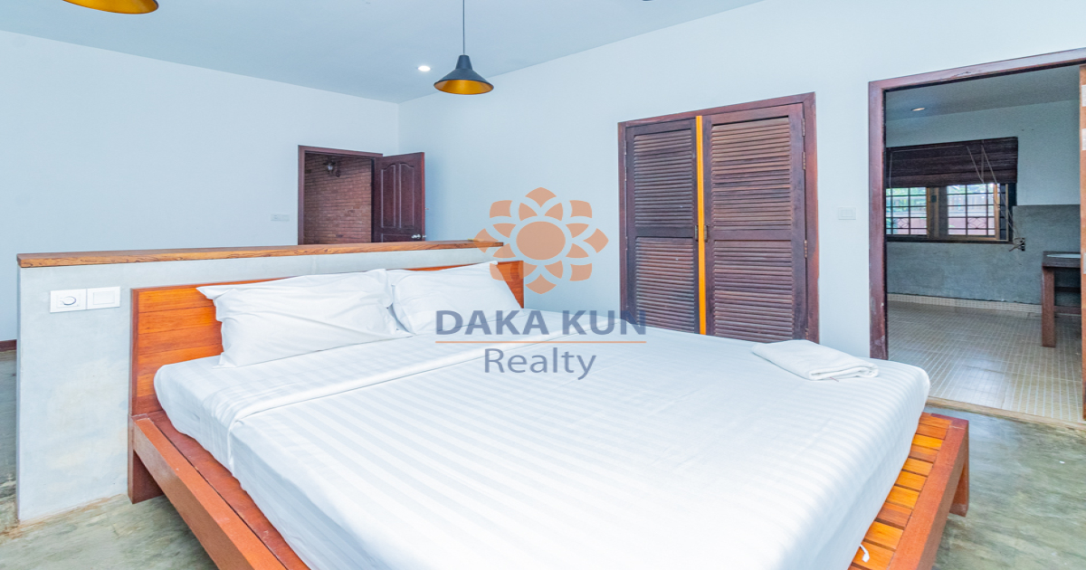 Cafe and House For Sale In Siem Reap City-Svay Dangkum