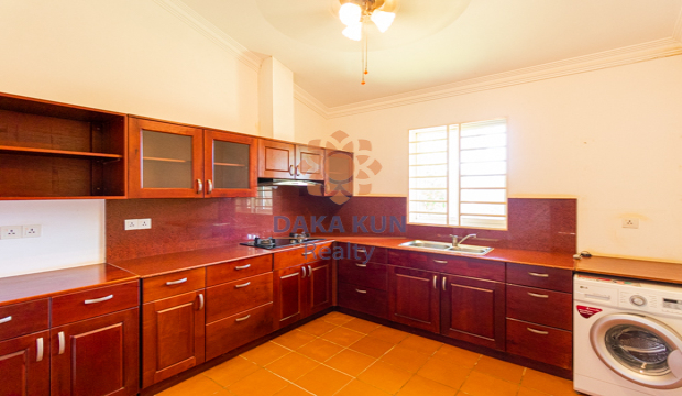 4 Bedrooms Villa for Rent in Krong Siem Reap-Svay Dangkum