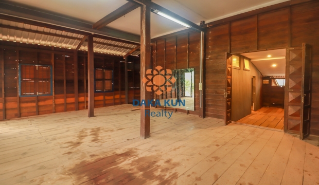 4 Bedrooms House for Rent in Siem Reap-Sala Kamreuk