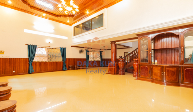 Building for Rent in Krong Siem Reap-Lok Taneuy Road