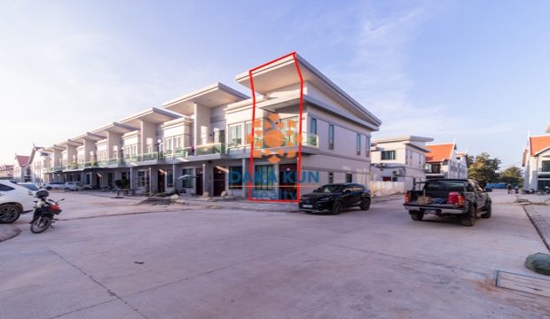 Link House for Sale near Makro-Siem Reap city