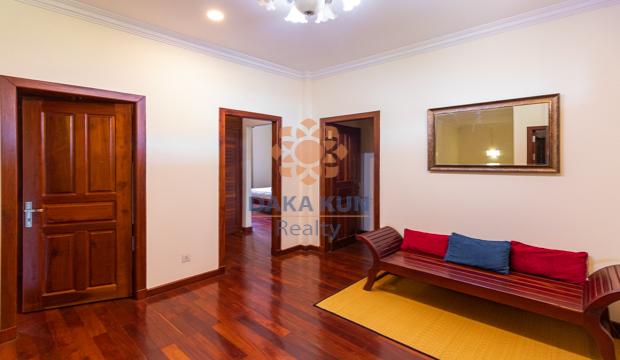 4 Bedrooms Villa for Rent in Krong Siem Reap-Svay Dangkum
