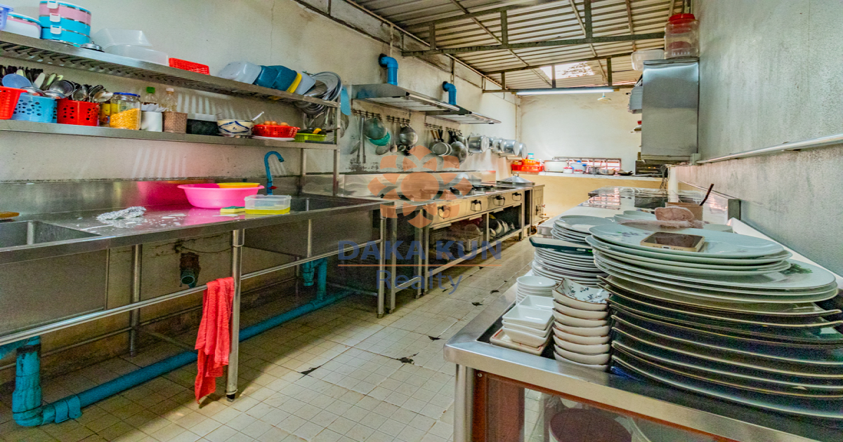 Cafe and House For Sale In Siem Reap City-Svay Dangkum