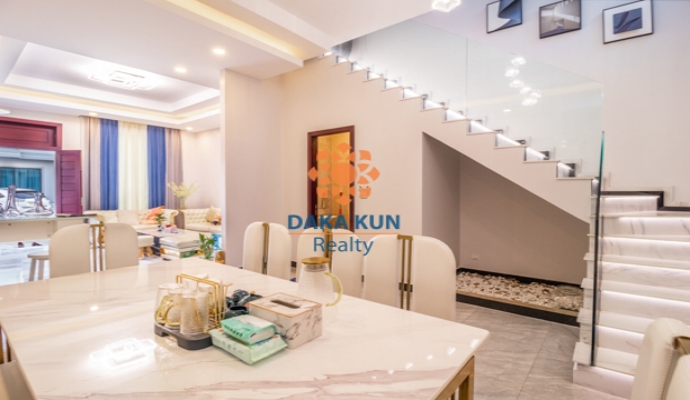 Link House for Sale near Makro-Siem Reap city