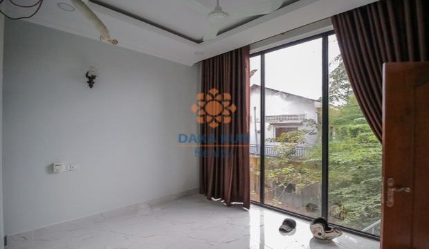 4 Bedrooms House for Rent in Siem Reap city-Svay Dangkum