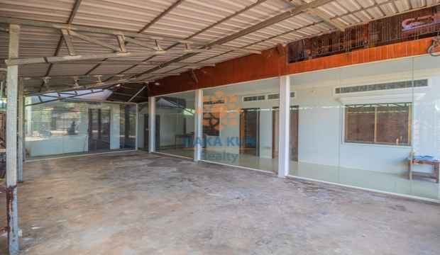 4 Bedrooms House for Rent in Krong Siem Reap-Svay Dangkum