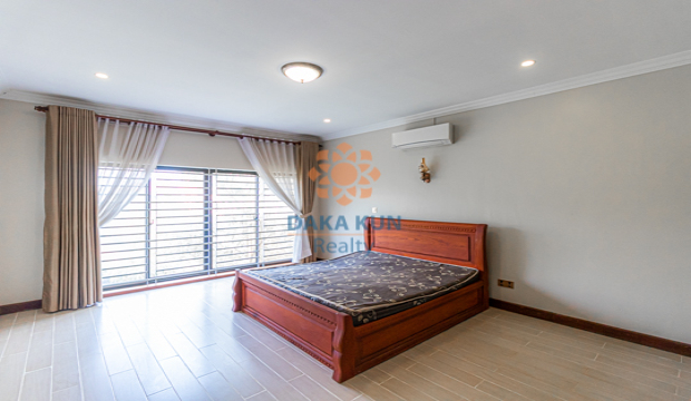 3 Bedrooms House for Rent in Krong Siem Reap-Svay Dangkum