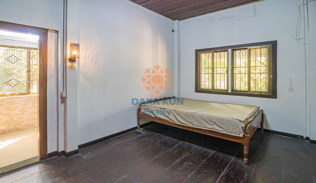 4 Bedrooms House for Rent in Krong Siem Reap-Svay Dangkum