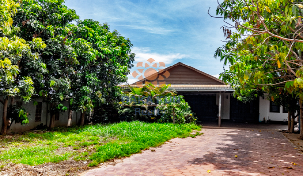 2 Bedrooms House for Rent in Svay Dangkum-Siem Reap City