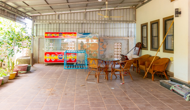 2 Bedrooms House for Rent in Svay Dangkum-Siem Reap City