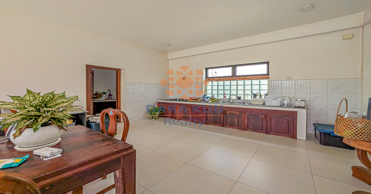 2 Bedrooms Apartment for Rent in Siem Reap City, Svay Dangkum
