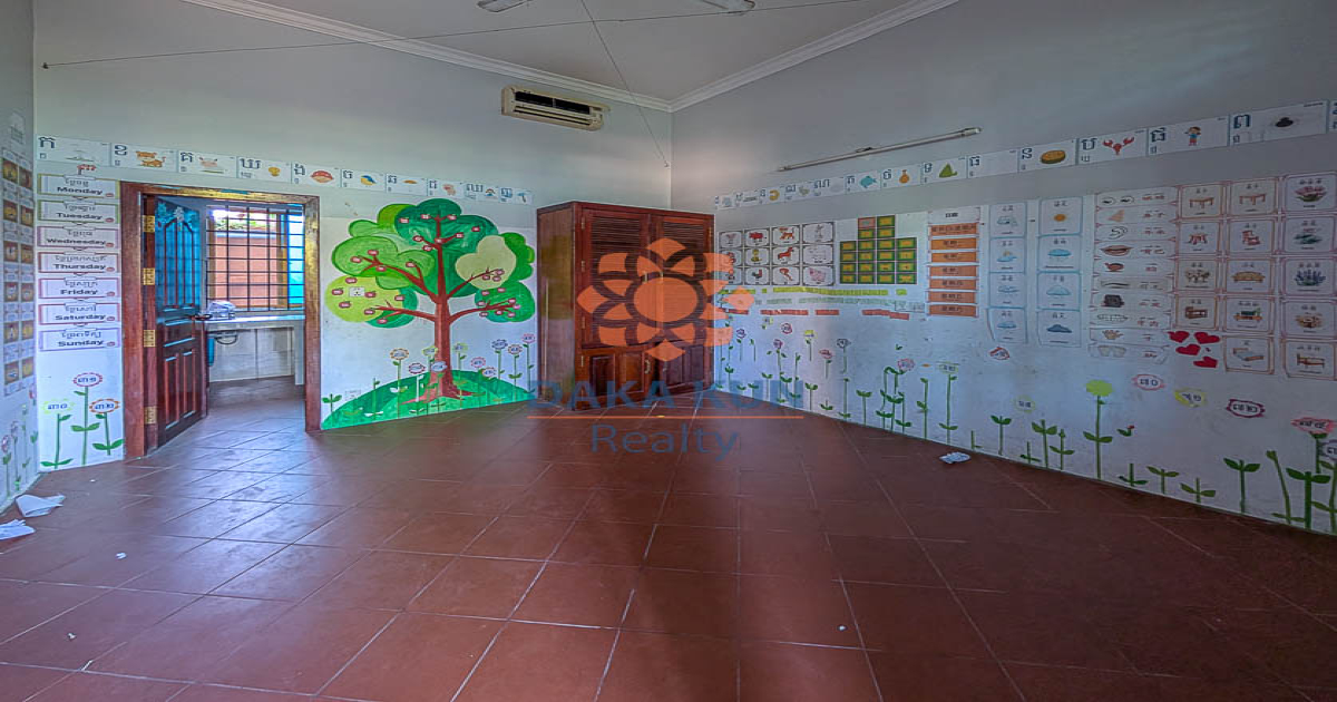 Commercial Building for Rent in Siem Reap City, near Khmer Pub St