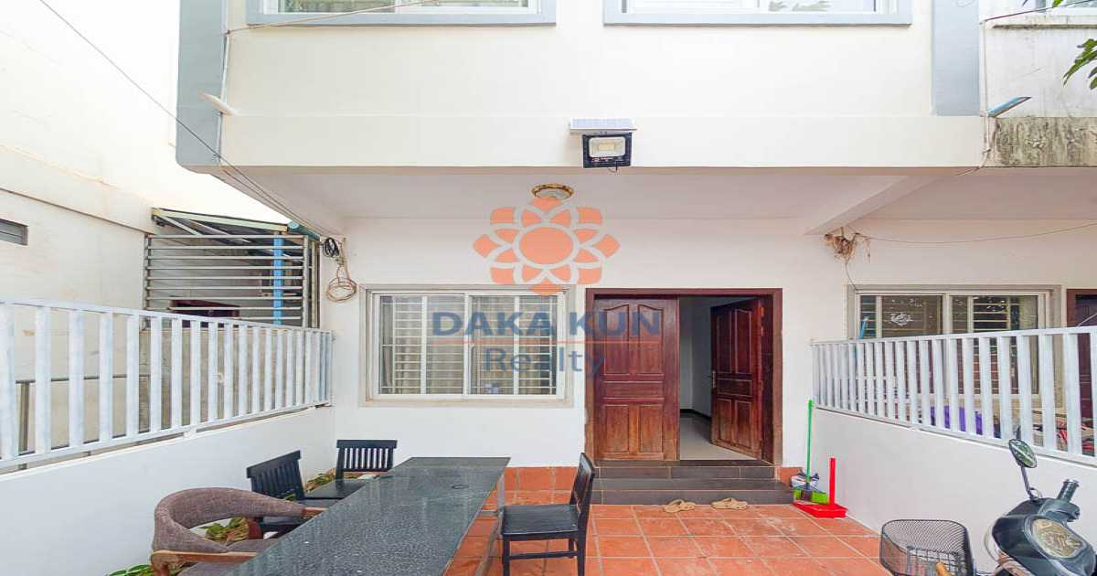 2 Bedrooms House for Sale in Siem Reap City, Svay Dangkum