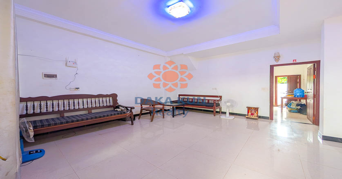 2 Bedrooms House for Sale in Siem Reap City, Svay Dangkum