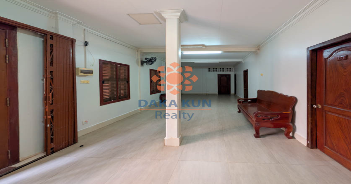 4 Bedrooms House for Rent in Siem Reap City
