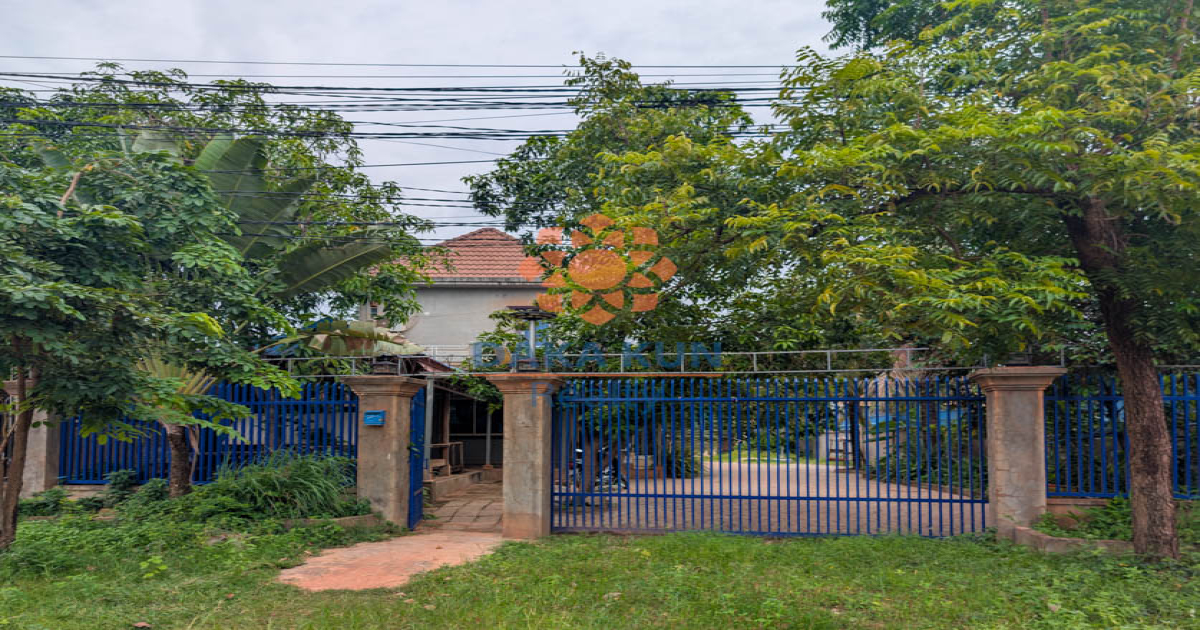 2 Bedrooms House for Sale in Siem Reap City, near Wake Park