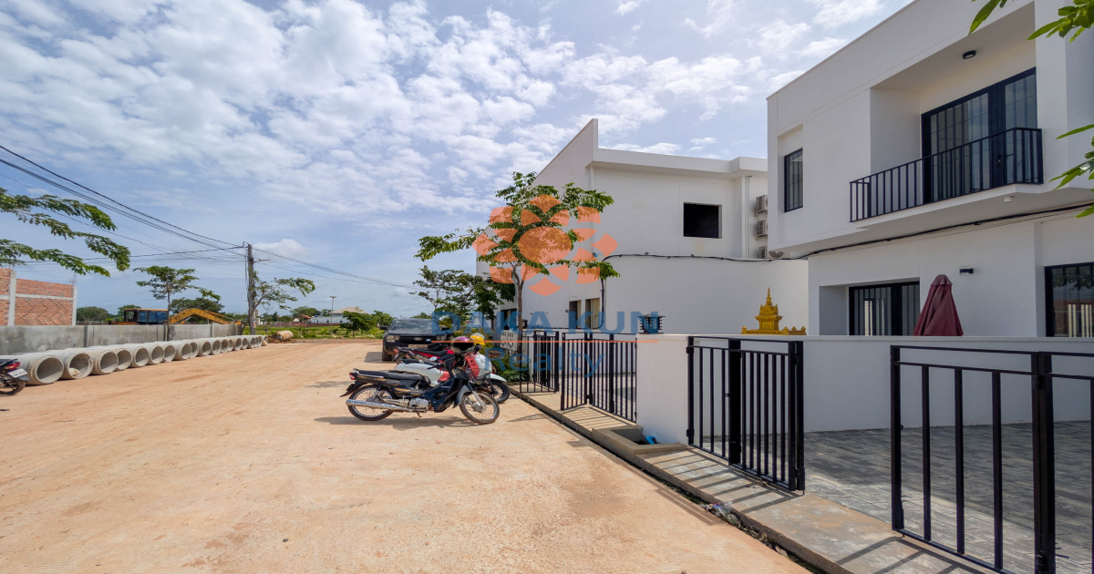 2 Bedrooms House for Rent in Siem Reap City, Svay Prey