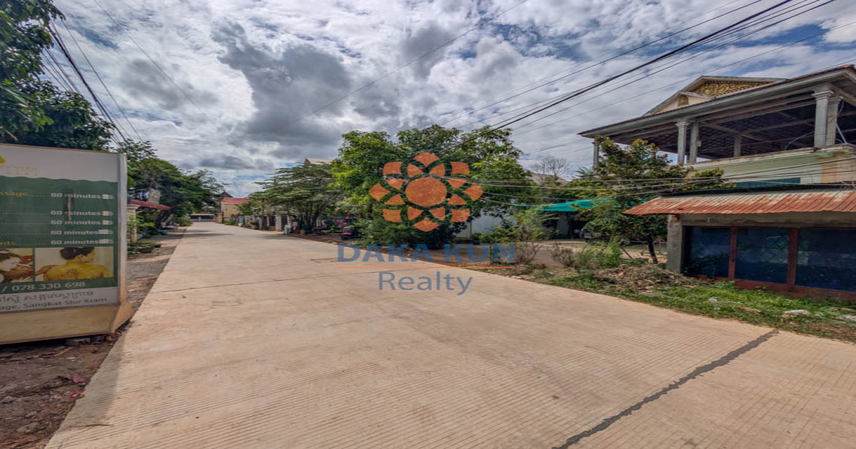 5-Bedroom House for Sale in Siem Reap City, Near Phsar Leu