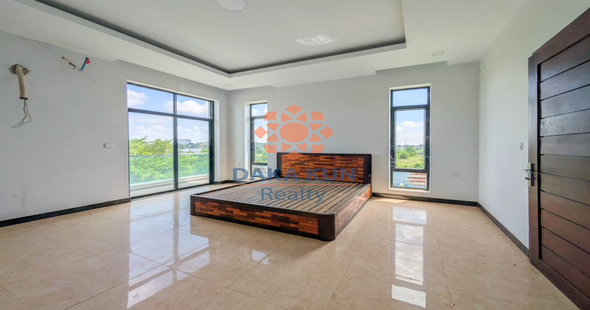 4-Bedroom House for Sale in Tourism City
