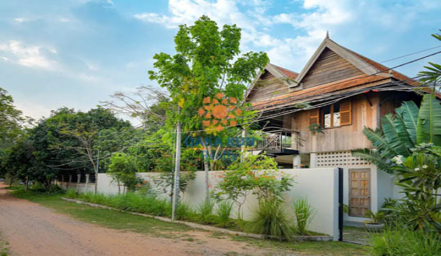 Wooden House for Sale in Krong Siem Reap-Sla Kram