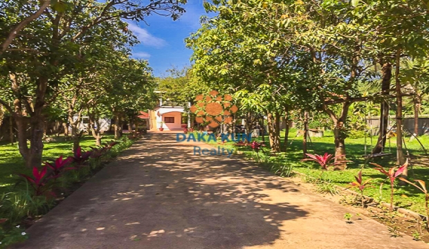 5 Bedrooms House for Rent in Siem Reap