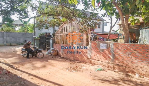 Urgent Sale Land near Sala Kamreuk-Siem Reap