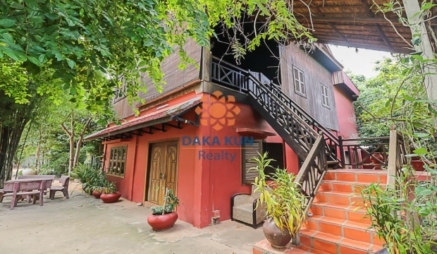 Wooden Houses for Rent with Swimming Pool in Siem Reap-Sala Kamreuk