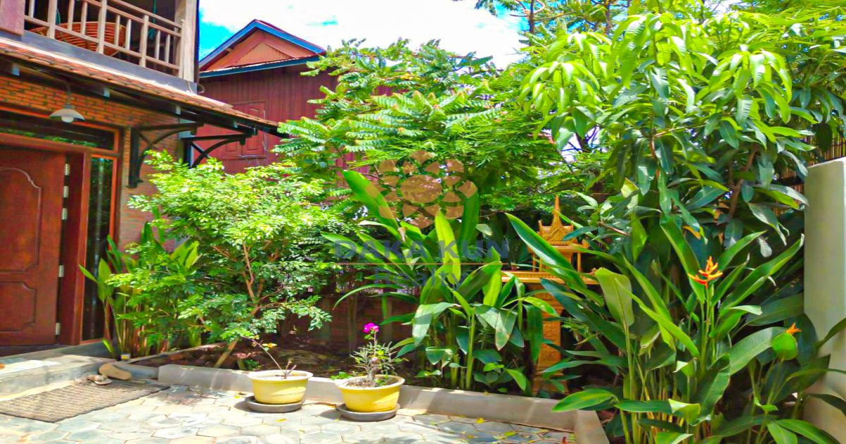 3 Bedrooms House for Rent in Siem Reap City-Sala Kamruek