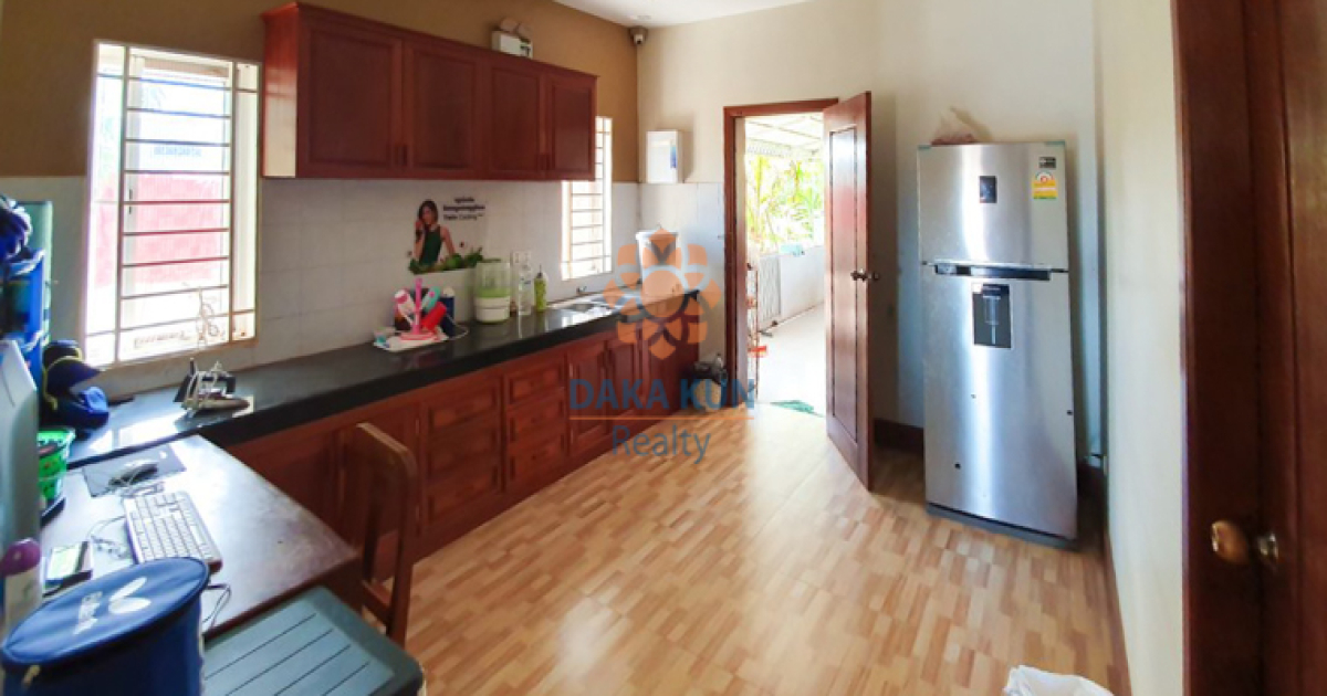 4 Bedrooms House For Rent In Siem Reap City-Sala Kamreuk