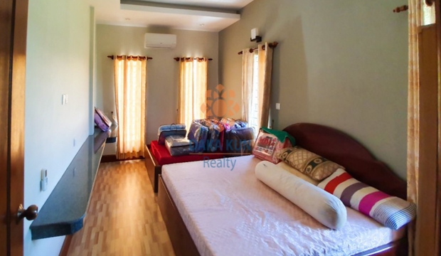Urgent Sale House in Sala Kamreuk commune, Siem Reap