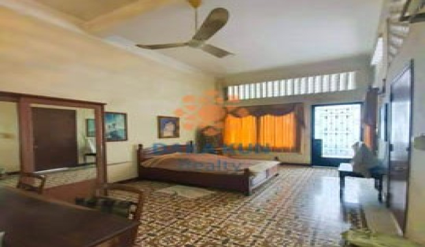 Condo for Sale in Phnom Penh-near Kandal Market