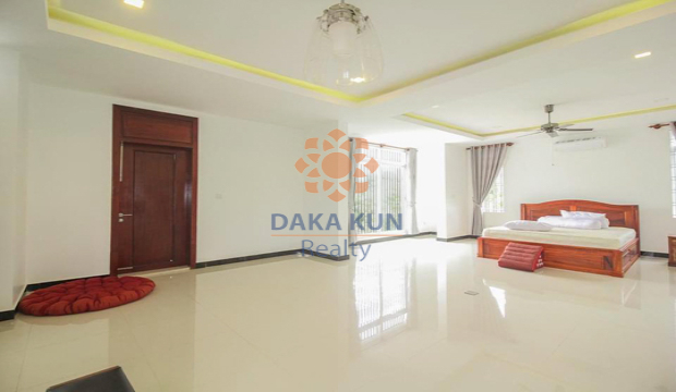 4 Bedrooms House for Rent in Krong Siem Reap-Svay Dangkum