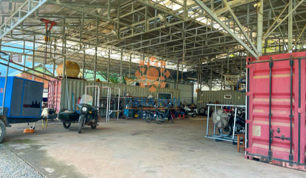 Warehouse and Land for Sale in Krong Siem Reap-Sala Kamreuk