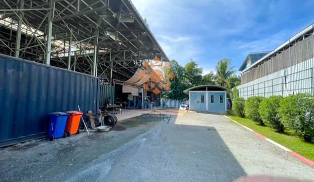 Warehouse and Land for Sale in Krong Siem Reap-Sala Kamreuk