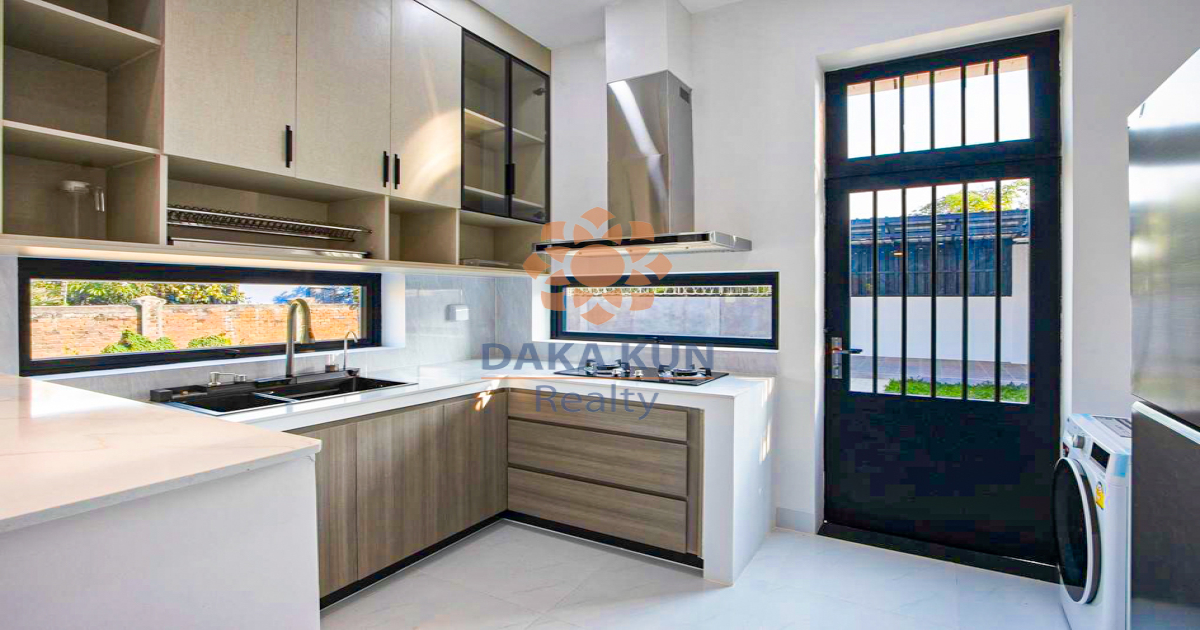 2 Bedrooms House For Rent In Siem Reap City-Svay Dangkum