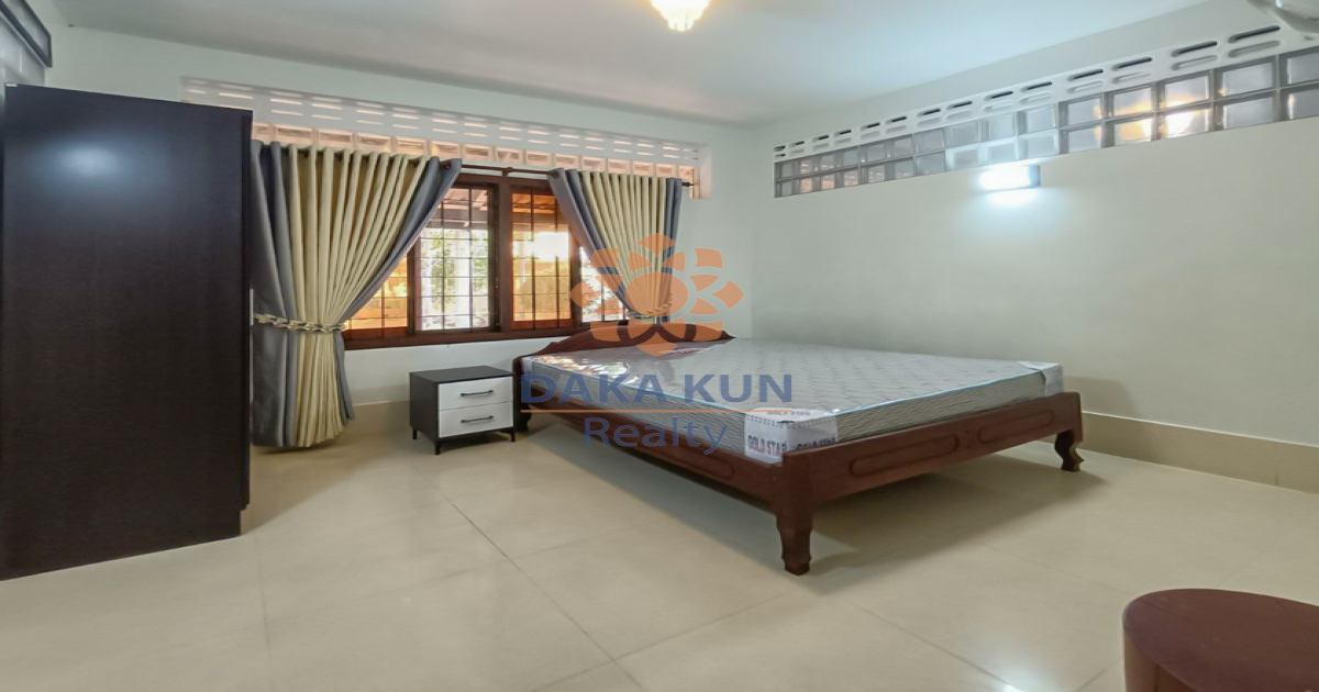 4 Bedrooms House for Rent in Siem Reap City - Sala Kamreuk