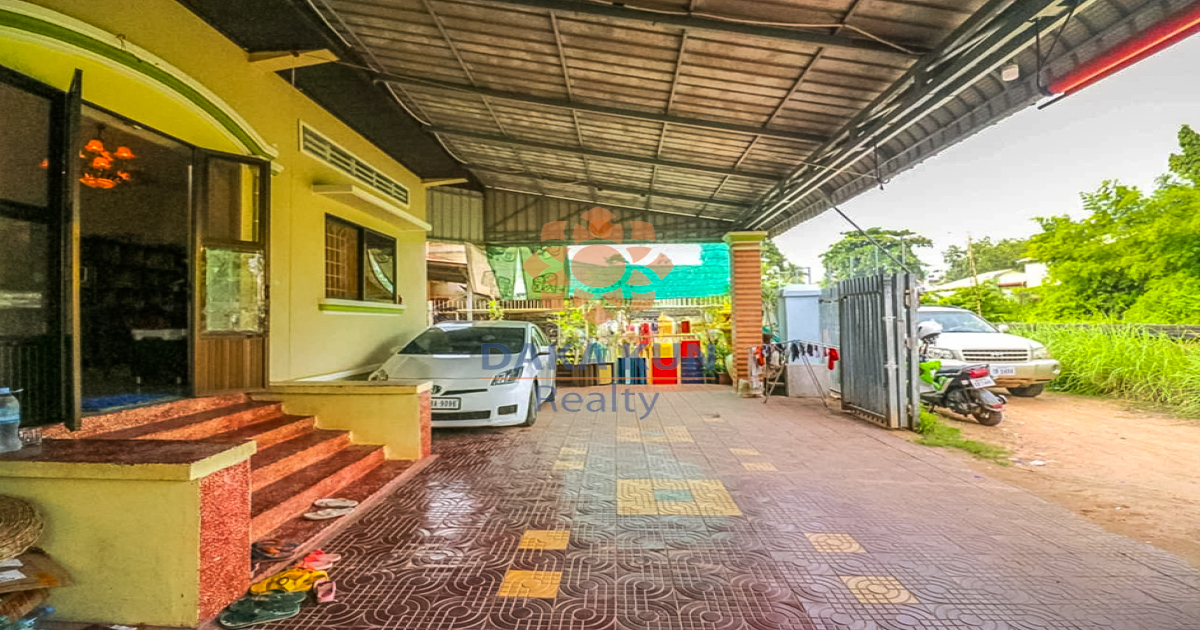 3 Bedrooms House for Sale on Taphul Road-Siem Reap City