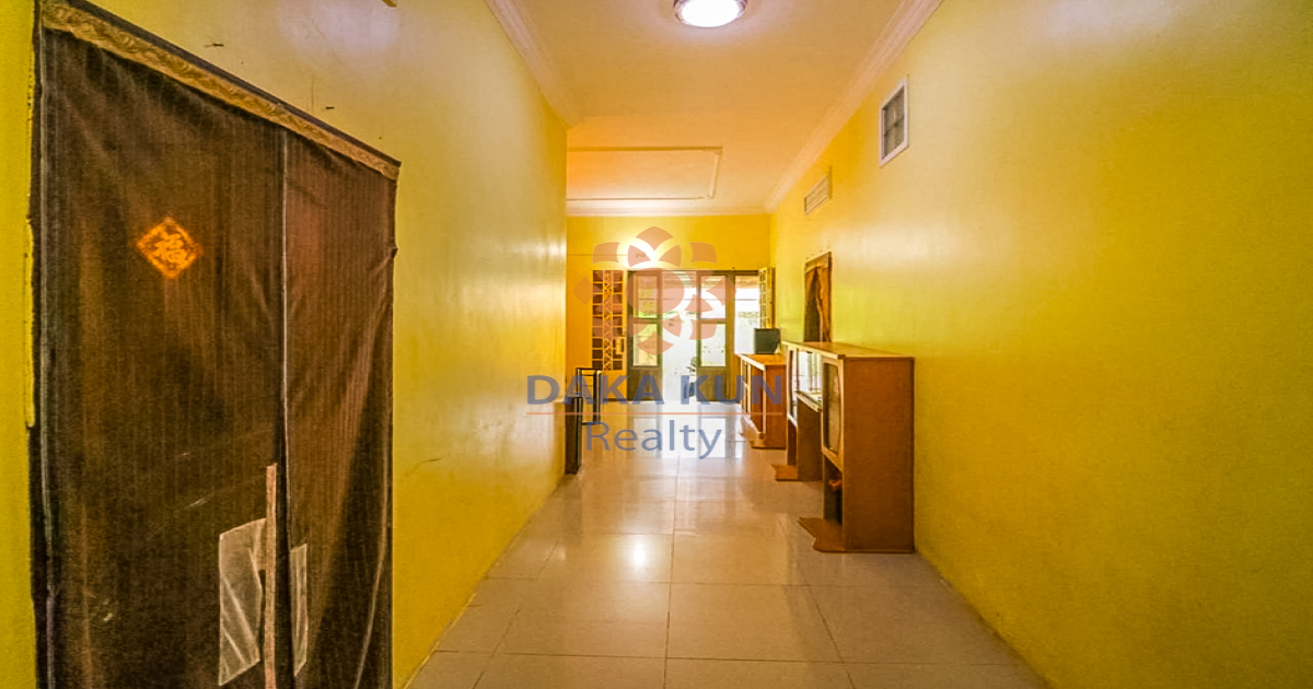 3 Bedrooms House for Sale on Taphul Road-Siem Reap City