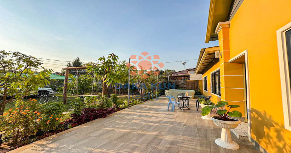 2 Bedrooms House for Rent in Siem Reap City, Sla Kram