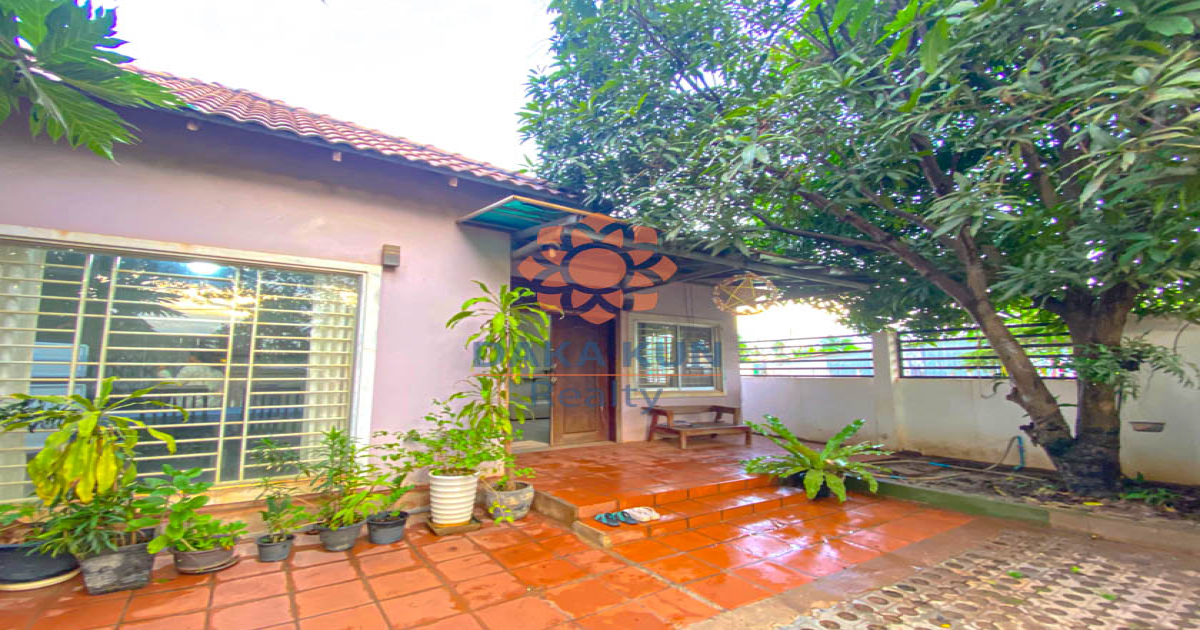 2 Bedrooms House for Rent in Siem Reap City