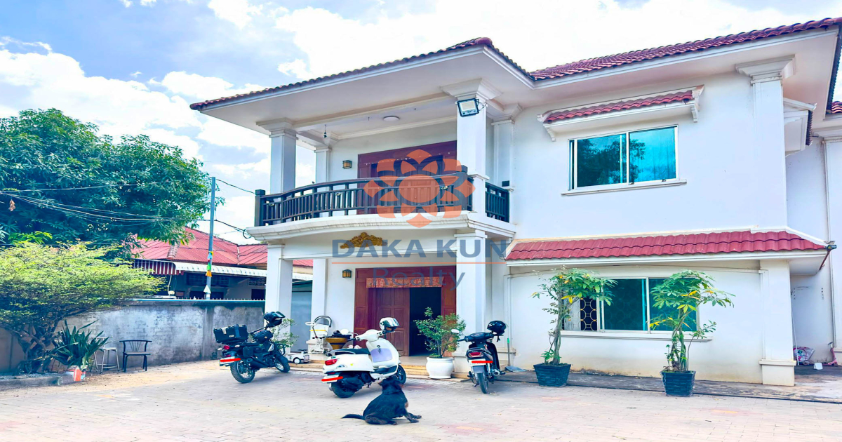 5 Bedrooms House for Sale in Siem Reap City, Sala Kamreuk