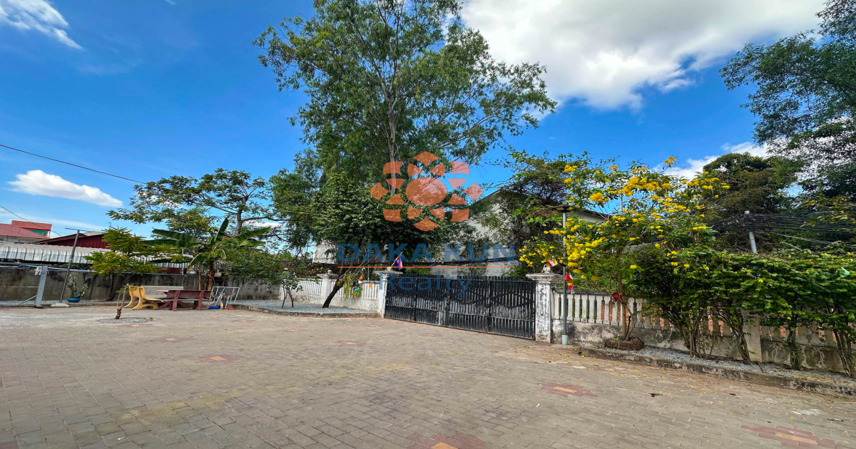 5 Bedrooms House for Sale in Siem Reap City, Sala Kamreuk