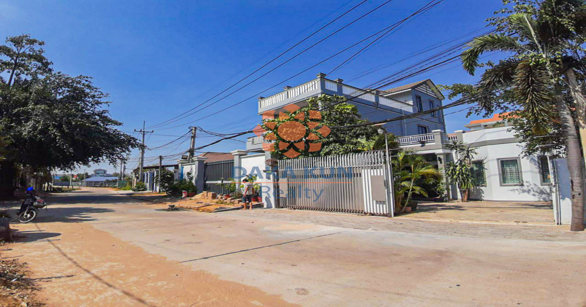 2-Bedroom House for Sale in Siem Reap City, Svay Dangkum