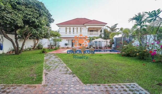 4 Bedrooms Villa for Rent with Swimming Pool in Siem Reap - Svay Dangkum