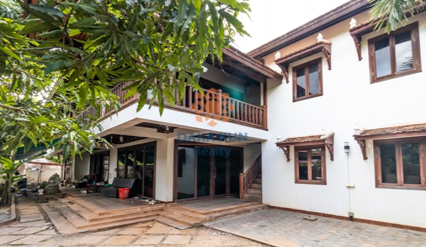 Modern Wooden House for Sale in Siem Reap-Riverside