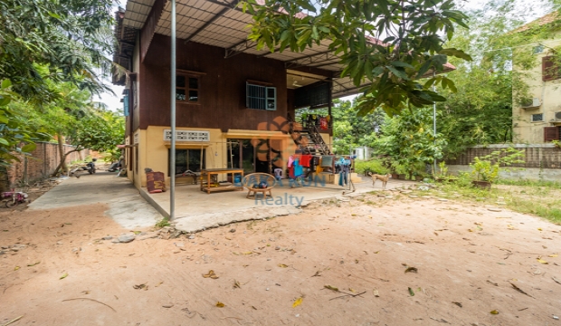 5 Bedrooms House for Rent in Siem Reap - Sala Kamreuk