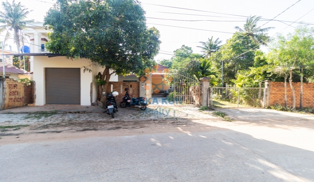 2 Bedrooms House for Rent in Svay Dangkum, Siem Reap city