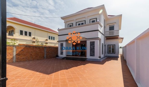 Villa for Sale in Siem Reap city-Svay Dangkum