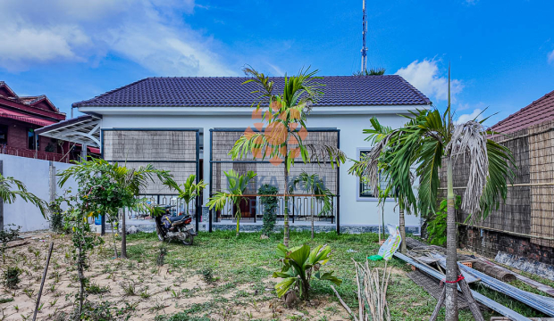 2 Bedrooms House for Rent in Siem Reap City - Svay Dangkum